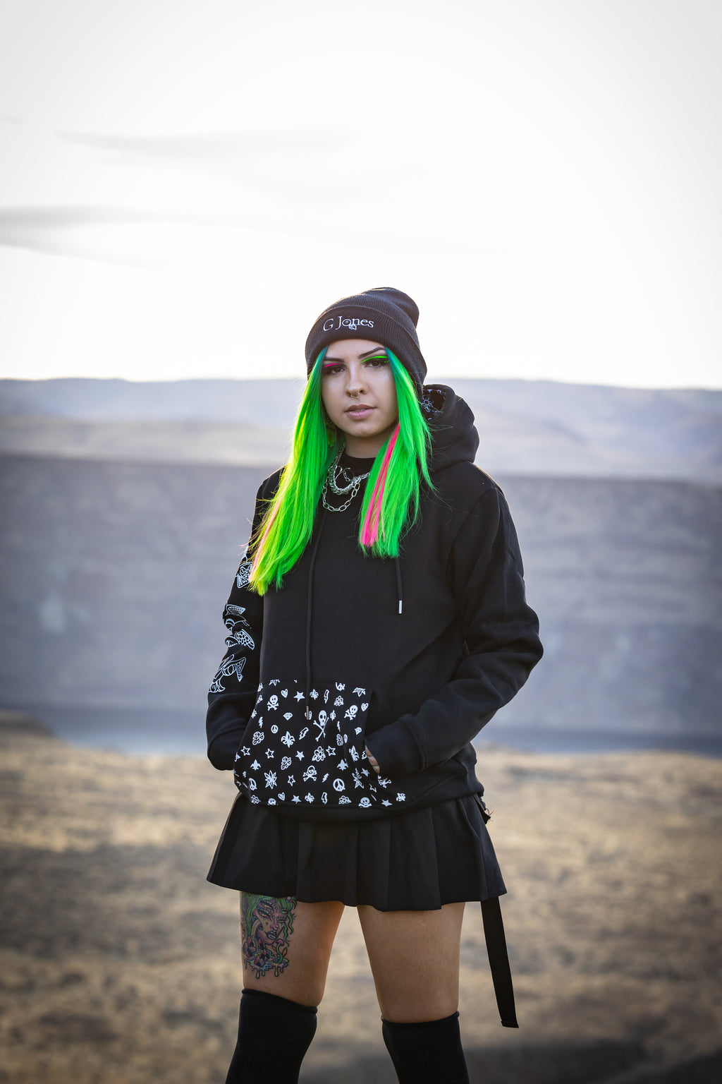 River Beats Sweatshirt - Swamp Creatures